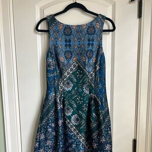 Vince Camuto Blue and Green Patterned Dress with Pockets